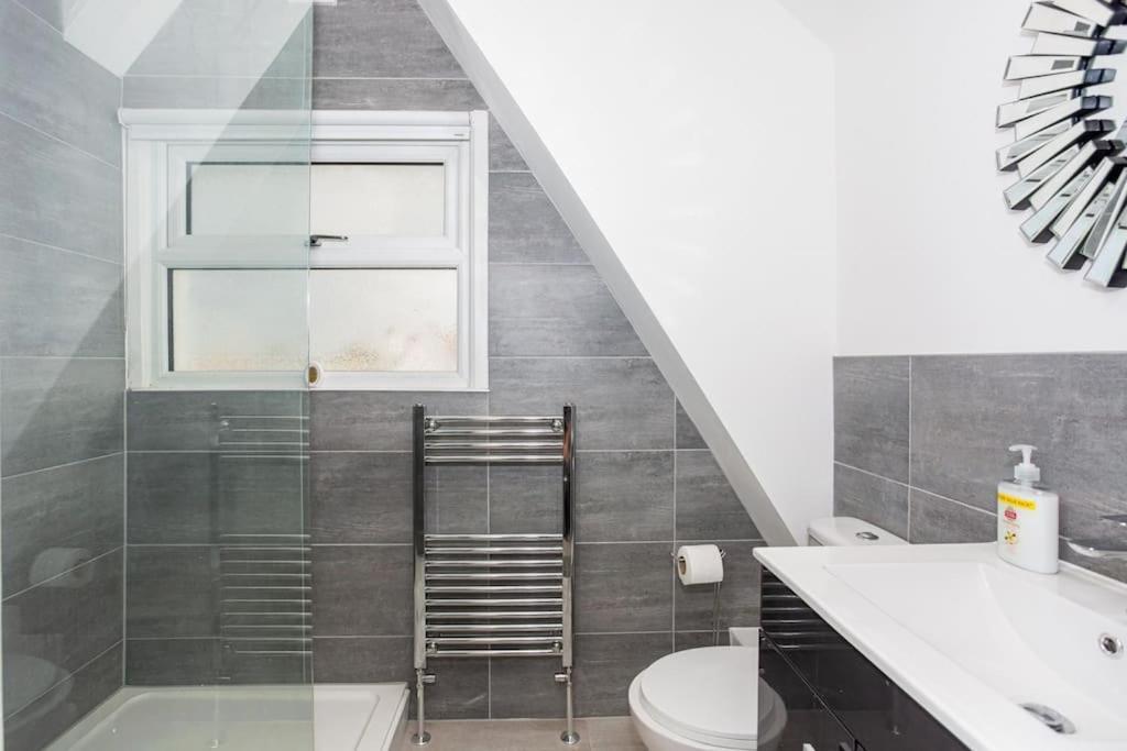 2 Bed Apartment Near The Beach Southend-on-Sea Eksteriør bilde